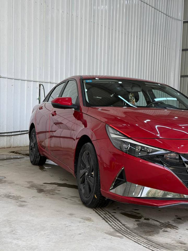 السلام عليكم 
النترا  وارد خليجي موديل 2023 رقم ذي قار معوقين  دولي  بيها تبديل بنيد فقط والباقي مكفول ماشيه 62 محرك 1600 وكير وحداديه وتبريد كله جاهز السياره جديده وجاهزه استخدام شخصي السعر 152 وبيها مجال 
للاستفسار *********** ناصرية, ذي قار
