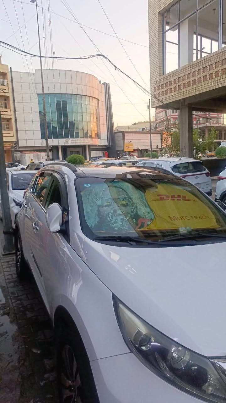 سبورتج موديل ٢٠١١ ماشيه ٢٠٠ مكفوله من الصبغ عدا البارد السياره باسمي كير ومحرك وتبريد مكفولات مكاني  بغداد الاعضميه قرب مثلجات حديد *********** السعر ١٢٥ بيها مجال
