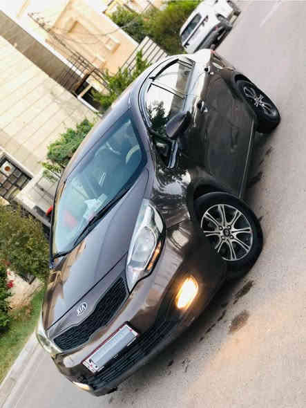 السلام عليكم...للبيع
كيا ريو ٢٠١٥ (خليجي) مكينة ١٦٠٠ دبل قطره رقم بغداد الدولي سنويه وهزه جديده 
مكفولة من الحادث بيه ٤ قطع مرشوشه فقط اثر شخوط بدون دواخل وبيها طعجات موضحه بالصور جانت مشدوده عليه سيبايه
مكينه وكير مكفولات صدر وتخم تاير جديد
تبريد ثلج ❄️ السياره جاهز وكامله 
شاشه وكامره دواره
ويل كب
مري شفط
اشاير بالمري
eco تقليل صرف بانزين
دوشمه جديده
مكاني بغداد الكرخ
السعر ٨٣$
***********
