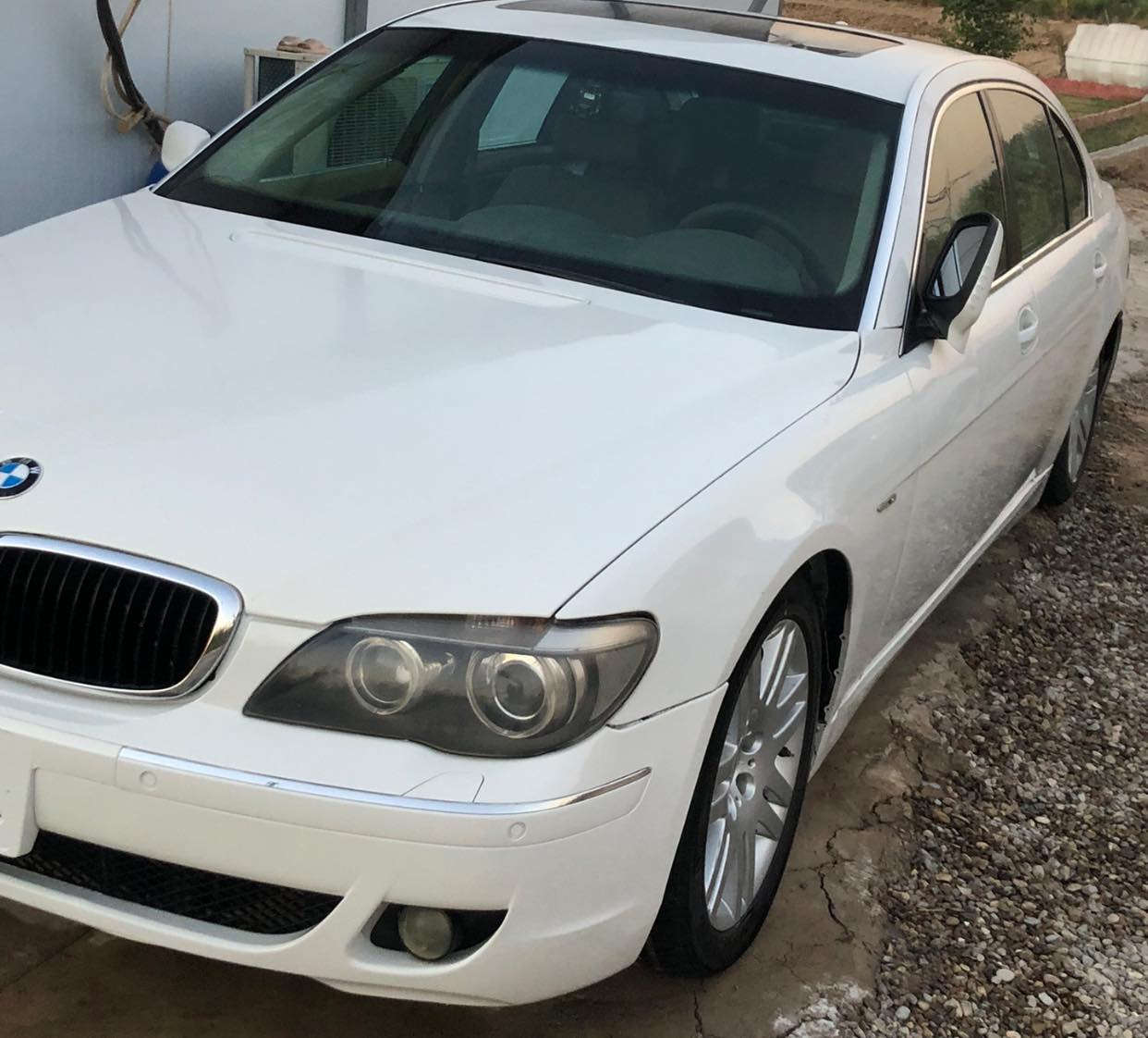 BMباخرة 2008
كصة جنطة تخم تاير 

مكينة كير كاردن اكسل كفاله 

صدر تعبان بيهة نواقص بسيطة 
ارقام وسنوية اربيل اصلي قديم 

40$ مكاني بغداد 

***********
