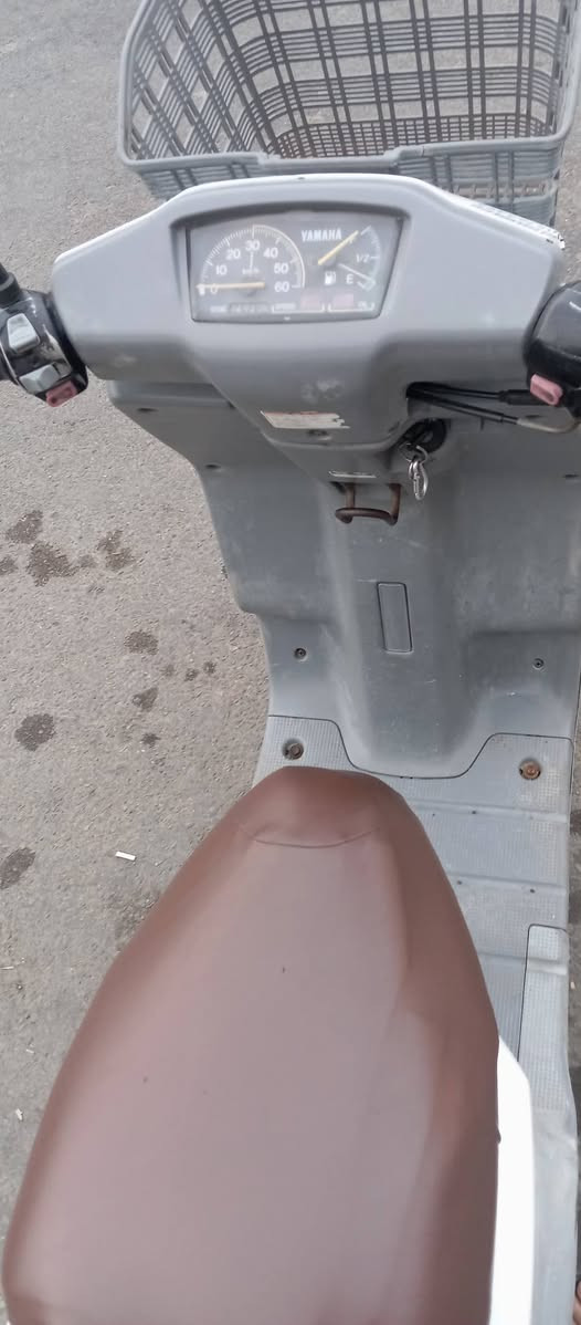 رمضان كريم  دراجة بيكم ياماها ٦٠  نضيفة مكينا مامفتوحة ولاملعوب بيها أشاير لايت كيج بانزين كهرباياتها شغالة دبلات كلة نضيف  مكاني مدينة الصدر  سعر ٤٠٠ وبيها مجال للطيبين *********** وتساب
