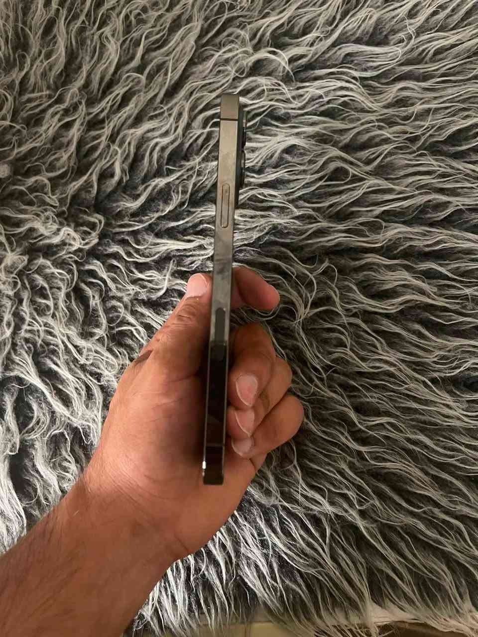 ‏iPhone 13 Pro ماكس تك ذاكرة 256 
لون رصاصي بطارية 94 
بي فطر بالكلاس مال الشاشه
مايثر شي شرط 
الأسعر خاص جهاز نضيف حيل 
***********
