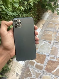 ايفون ١١ برو ماكس • ٢٥٦ • فيس ايدي شغال