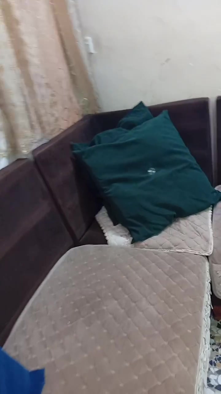 سلام عليكم عندي ديوان للبيع كلش نضيف 8 مقاعد تسكام ثقيل


**إذا كنت صاحب هذا الإعلان وتريد حذفه لأي سبب، رجاءا أرسل رسالة إلى الدعم الفني**
