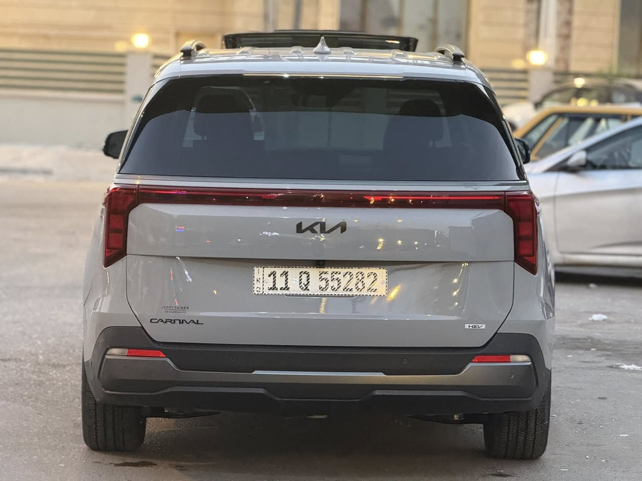 ياالله
السلام عليكم
كيا كرنفال هايبرد 2025 SX برستيج بلاك ادشن وارد امريكي 
Kia Carnival Mpv Sx Prestige 2025 1.6 Hybrid  

                  Hybrid حجم المكينه : 1.6 تيربو + هايبرد 
         المسافه المقطوعه : 10 الف ميل 
            الضرر : موضح بالصور 
حالة الايرباك : كشن + برده 

#مواصفاتها 

1.شاشه امامي + شاشات ايباد خلفيه

2.كامرات 360

3.بصمه

4. بنوراما فتحتين

5.ويل كب اسود

6. تشغيل عن بعد

7.حساسات خلفي امامي

8.بيبان كهرباء

9.لايتات لد

10.لايتات زنون

11.بكلايتات لد

12.اشاير بالمري

13.رادارات 360

14.كشنات جلد مشمشي

15.ثلاث قطع تبريد

16.هيترات بالكشنات حار بارد امامي خلفي

17.هندبريك بصمه

18.شحن وايرليس

19.هيتر بالاستيرن

20.كشافات 

21.مري شفط

22.كشنات كهرباء امامي خلفي

23.كشن السايق ميمري

24.تحديد مسار

25.نظام ايكو سبورت عادي

26. شاشات خلفية ايباد

27.كامرات محيطية داخل السياره

فول موصفات 1/1 جاهزه مرقم بغداد 

🟩 السعر  _ الطلب في التعليقات سيأتي إليك مباشرة

تفاصيل اكثر هذا رقمي *********** تحياتي 

مكان السياره بغداد حي الجامعه
