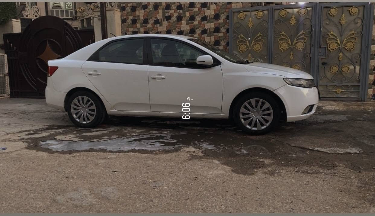 السلام عليكم 
سيراتو 2011 مكينة 1600
گير 6 نمر
اربيل شرط التحويل بدون وكالة
ب أسمي 
منضومة تبريد جديدة
تخم تاير جديد
صدر نظيف
مكينة جدا نظيفة
السونار مرفق مع المنشور 
السعر 95 
بغداد الغزالية
***********
