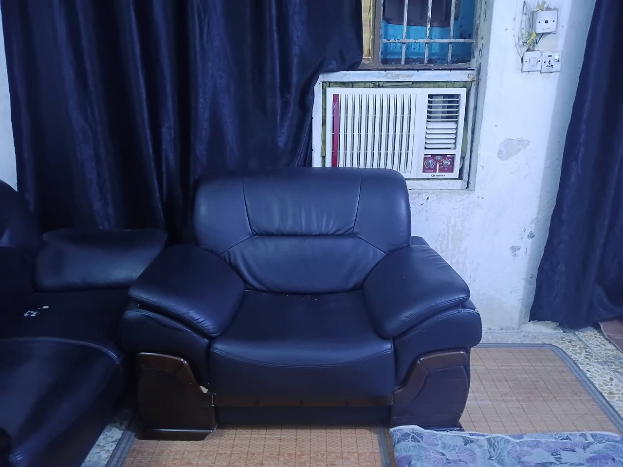 لسلام عليكم اخوان بيع مستعجل جربايه اطفال صاج اصلي مامستعمله ولتخم صاج جلد اصلي ولدوشك اصلي ابو لضمان مينزل ولثلاجه حجم كبير مستخدمه ولنركيله بابليه اصليه لعموان بغداد مدينه لصدر رقم لهاتف ***********
