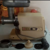 مكينة لحم وكبة ناشينول ياباني G3 حجم كبير  التواصل خاص أو واتساب 07718...