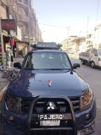 باجيرو ٢٠٠٩ حبتور تخم تاير ويل ١٨ مكينه 3800 كير ٥ نمر اتو وعادي مراوح...