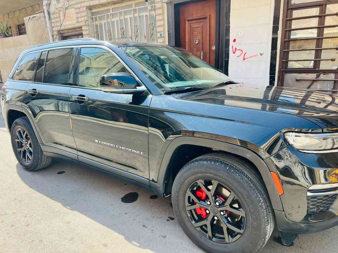 جيب شيروكي لمتد بلاص
موديل ٢٢
بانوراما
٥ كامرات
فور ويل
كشنات حار بار
شحن مبايل واير ليس
بردات جانبية
ستيرن كهرباء
ماشية ١٨ الف
سيارة بدون رقم
***********
