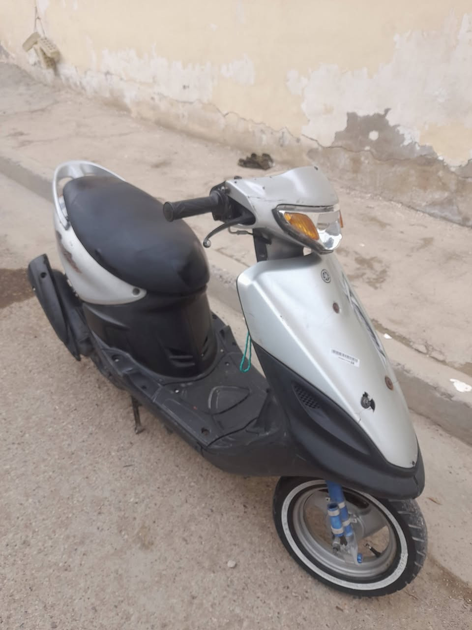 سلام عليكم ماكس قجمه للبيع دراجه خير من الله شلعه شك الكاع معدل يخبل مفتوحه مره وحده كهربائيات كلها شغاله سلف هندر دبلات امامي رياضي سلف رياضي كفرات كلها ختم واحد سعر 350 بيها مجال مكاني الرئاسه مال عبيدي بشارع 20 واتساب فقط ***********
