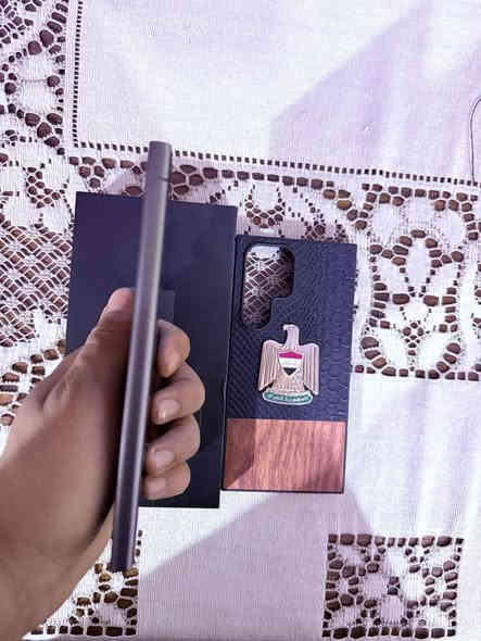 السلام عليكم
كلاكسي s24 الترا لون اسود 
ذاكرة ٢٥٦ نضافة الجهاز الف بالميه اذا بي شخط لو زلغ تأخذه ببلاش شرط الفحص وين متريد 
الجهاز كامل ملحقات شرق اوسط وكاله ويا كفر ولزكة هدية
السعر ٩٠٠ قفل نهايته من الاخير لحد يخابرني يكلي شكد نهايته
مكاني بغداد 
***********
