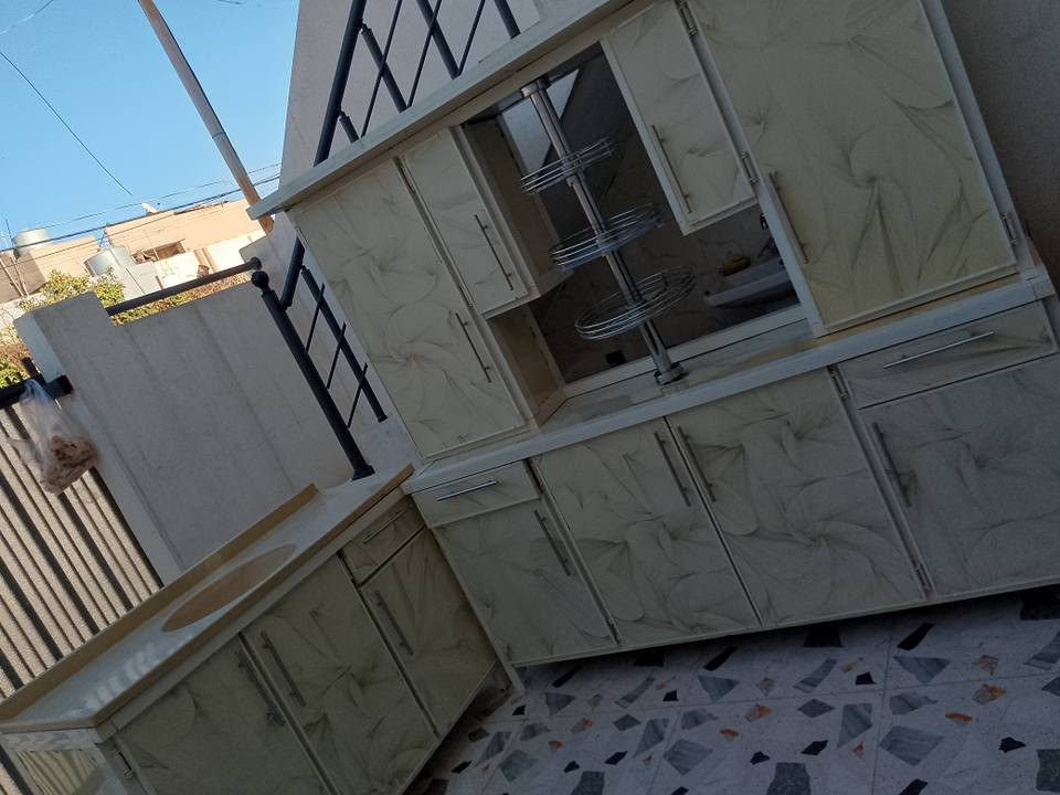 بسم الله الرحمن الرحيم غراض بيت للبيع غرفه نوم ويه دوشك ديوان 7متر تخم قنفات وتخم قنفات ملكي غساله شرط شغل 9كيلو كاونتر 3قطع واسعار مناسبه شراي يدخل خاص اويتصل 🌹 *********** كركوك, العراق
