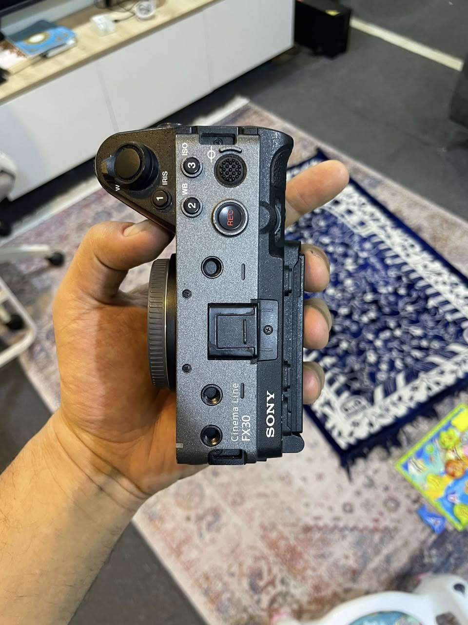 Sony Fx30 للبيع
مستخدمة قليل ونظيفة جداً

السعر مليون و900 

للتواصل خاص او ***********
