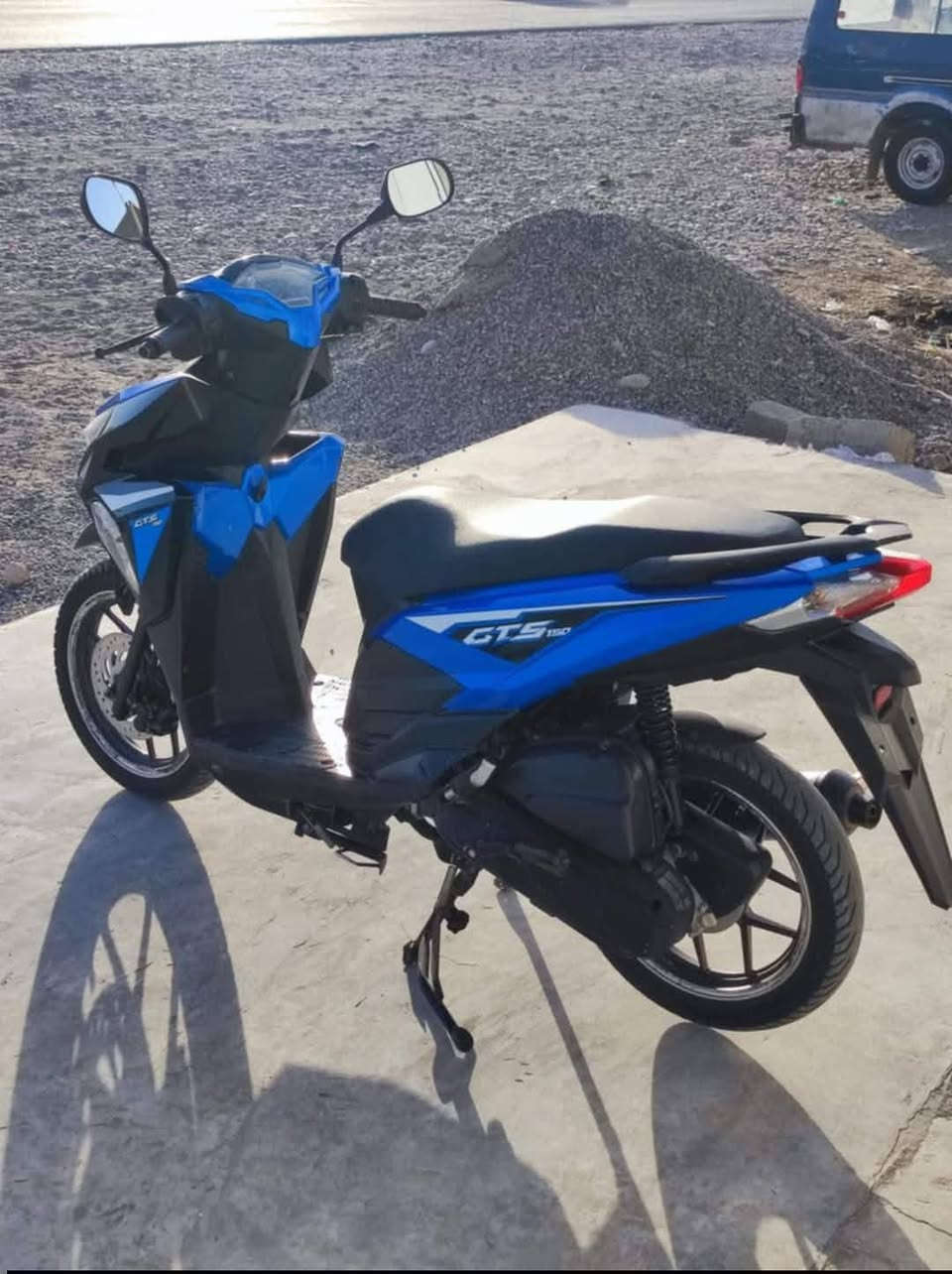 للبيع هوندا Gts
موديل 24 
دراجه حلوه ونضيفه 
سعر 550 وبي مجال 
***********
