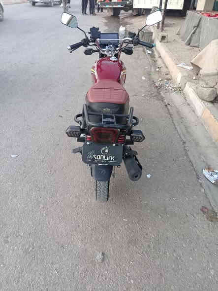 السلام عليكم ماطور للبيع موديل 2025 شاشة شغاله ماطور صفر محرك 200غطاس المكان الحويجة السعر850وبي ويرهم مراوس الرقم التصال *********** الخاص مفتوح
