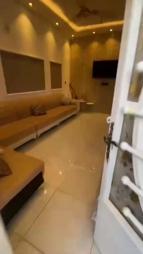 ١٠٠م طابقين بناء حديث طابو ملك صرف مكتب بيروت الكاطون  ***********
