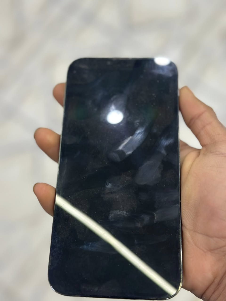 السلام عليكم ايفون 13 برو ماكس مبدل شاشه وبطاريه وبيه طخه بسيطه بل شاصي الاستفسار خاص او علئ الرقم ***********
