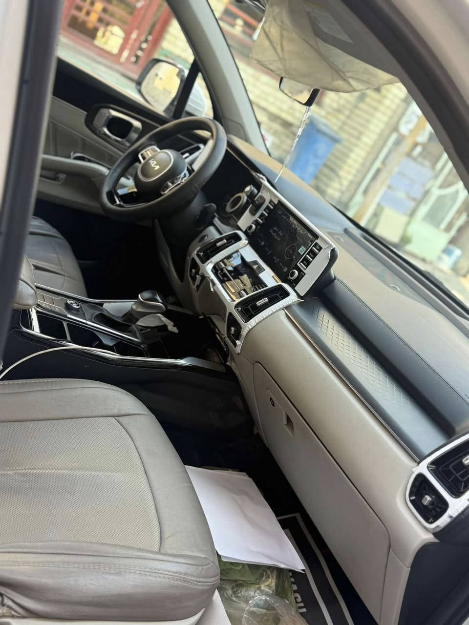 سورنتو 2023 خليجي رقم بغداد

ضمان شركه الدوليه تبديل دهن بلشركه السياره بعدها داخل الضمان 
كشنات مخمل 
حجم محرك 4 سلندر ام بي اي 
حساسات  
بصمة. شاشة. كامرة 
كير عصا 
درايف مود
شحن لاسلكي 
كشنات امامي  كهرباء 
حساسات أمامية خلفية
4 أوضاع القيادة 
🛑Led
بك لايت Led
نظام نزول منحدرات 
7راكب .3قطع تبريد 
صندوق كهرباء
ماشيه 58 الف ك/م

طخه خفيفه كلش بلجاملغ الي بصف السايق وشخط خفيف بجاملغ السايق وكسر صغير بلدعاميه

السعر ‼️ علق بتم يجيك السعر بالخاص  ‼️

العنوان بغداد  

***********
