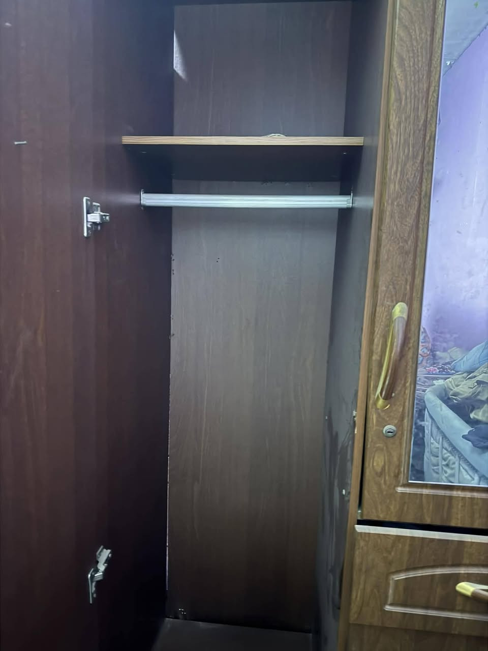 كنتور. نظيف جدا.
مكان بغداد. منصور.  
سعر ١١٠ وبي مجال


**إذا كنت صاحب هذا الإعلان وتريد حذفه لأي سبب، رجاءا أرسل رسالة إلى الدعم الفني**