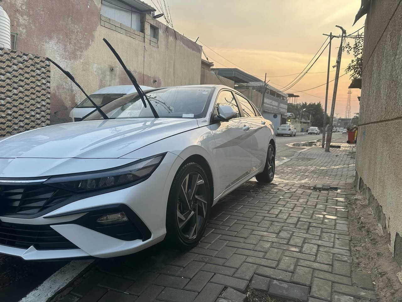 سلام عليكم خوان النتره تجميع مديل 2024السياره كفاله بسم شركت نور البصره السياره ماشيه 20  او جديده انجي او تشوفها احله من الصور بعد السعر 145 او بيها مجال التواصل ***********/ ***********  مكانها بصره
