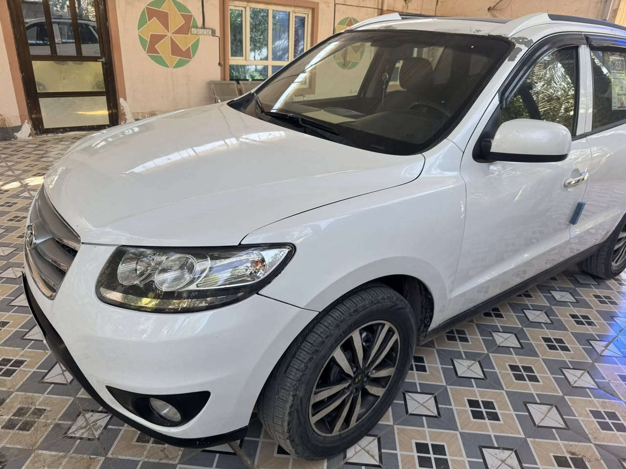 سنتافي 10 امريكي شكل 12بلادي
6 سلندر خليجي مو جي دي اي
بسمي سنويه 29
حادثه بنيد وجاملغ فقط خارج
سياره جديده بمعنى الكلمه ماشيه 126 حقيقي
حداديه امامي خلفي جديده
تبريد ثلج
كشنات جلد تدفئه
بطاريه جديده
كلشي شغال  بيه
فول لمتدد ماعده البصمه
بابل _ناحية الطليعة 
***********
129$
