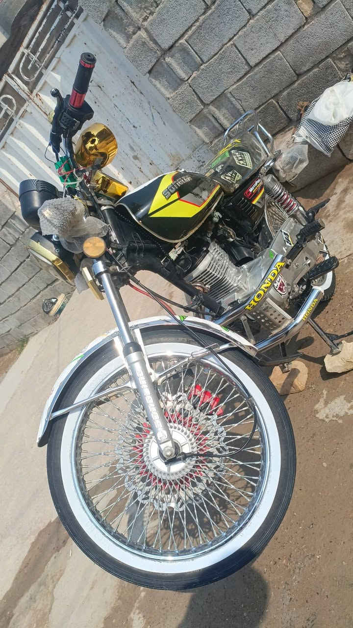 السلام عليكم دراجه تايكر مديل 2024كفاله عامه اشاير دبل اشاره سكن لايت عالي ناصي كامله مابيها نقص لو تكول برغي السعر 600وبيها مجال حك الجيه رقم الهاتف ***********مكلف بل نشر بعقوبه تقاطع الساده
