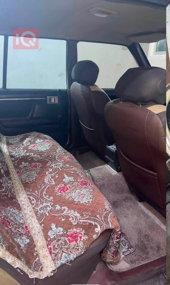 سلام عليكم ورحمة
سوبر 1986 3000مكينه vvi 
سياره جاهزه مجهزه من كلشي رقم كربلاء مميز 4أرقام (7010)مشروع وطني سنويه 2029مداور ثاني يوم وبسمي مباشر. 
تبريد ثلج ويه السويج 
 تخم تاير 
وحداديه 100‎%‎ 
كفاله من ضربه والكص 
مصبوغ الجماليه فقط 
مكان السياره :البصره .الطويسه 
الاستفسار :***********
