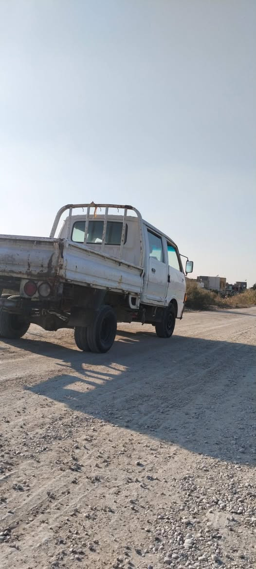 السلام عليكم كيا بنكو 94 دبل قماره مكينه وكير واكسل نضاف كهربائيات شغاله تخم تاير جديد باتري جديد قماره بلاديه بدي مال بومه شاصي مكفول رقم بغداد فحص مؤقت بيها حصه كاز بدون تحويل اتعهد فقط سرقة مكاني حله السعر 21 وبيها مجال الشراي يتصل ***********
