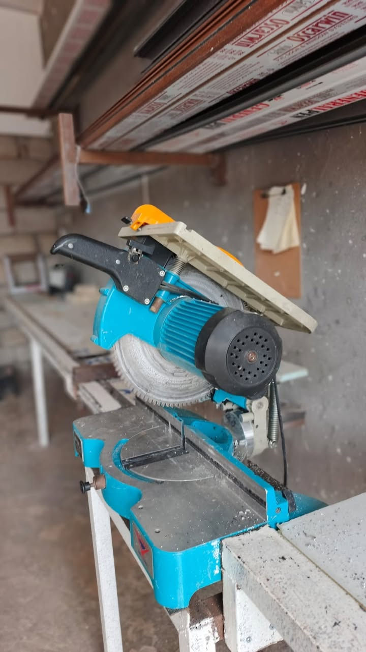 معمل.للبيع. سليم.. بلاستك أبواب وشبابيك كامل متكامل مع عواجه كاونترت الالمنيوم مع مولد بتر 5حصان
التواصل ***********
