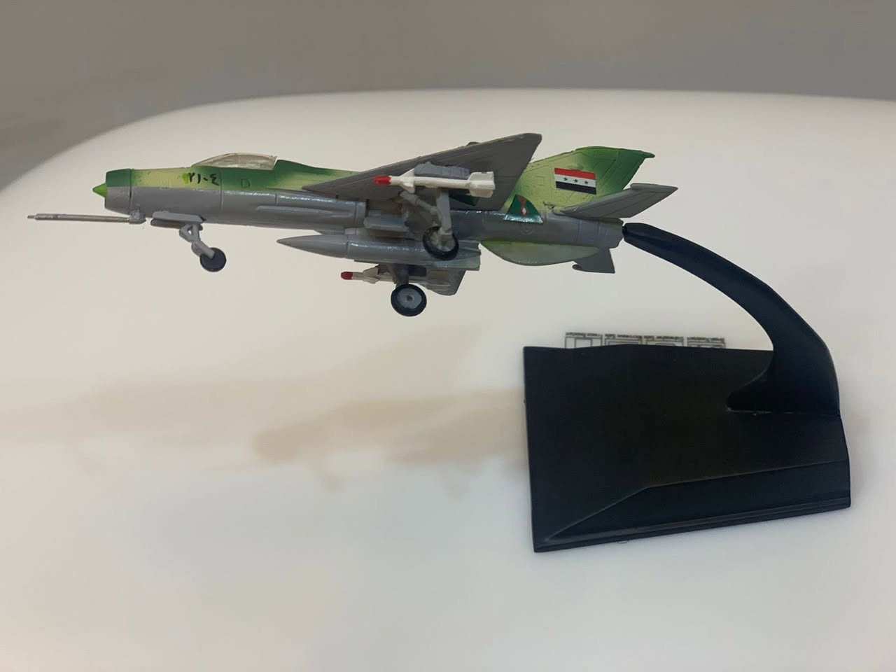 طائرة MiG-21 مع قاعدة الطول 12 سم بسعر 20 الف


**إذا كنت صاحب هذا الإعلان وتريد حذفه لأي سبب، رجاءا أرسل رسالة إلى الدعم الفني**