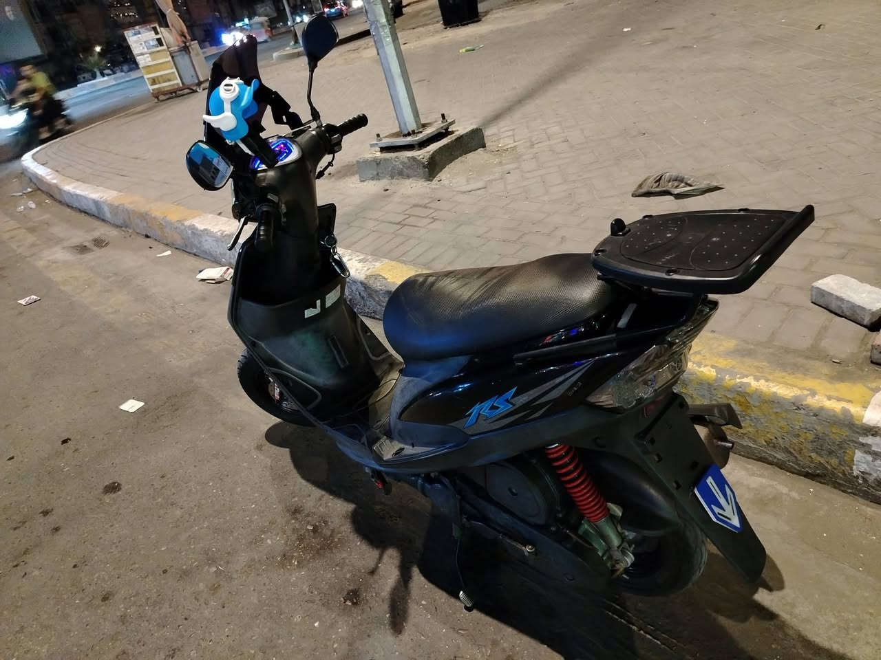 السلام عليكم دراجة ماكس عدلة دراجة نضيفة متعبانة كفرات بلادي كلشي بيهة بلادي تايرات انضاف كفرات انضاف كلشي شغال بل دشبول ماكو اي عطل مكينة مكفولة كفالة عامة
رايدة بمليون ومية
وبيهة مجال حگ الجية


**إذا كنت صاحب هذا الإعلان وتريد حذفه لأي سبب، رجاءا أرسل رسالة إلى الدعم الفني**