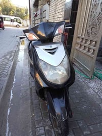 سكنس فحل  خطين طلاعات  دراجة جديدة مامفتوحة شلعه معدل كلجات جديدة  زوج...