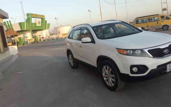 السلام عليكم 
السورنتو موديل 12 خليجي 

السياره جاهزه من كل النواحي 

مكينه كير تبريد تخم تاير صدر حداديه 

خير من الله بيه صبغ شويه من جملاغ فقط 

الباقي كفاله عامه السياره مال بيت 4سلندر 

7راكب 3قطع تبريد داخل صاج حساسات 

مري شفط اشاير بل مري مكان بغداد 

السعر 147وبيه مجال حك الجيه 

كورك متوفر وتساب 

***********

***********
