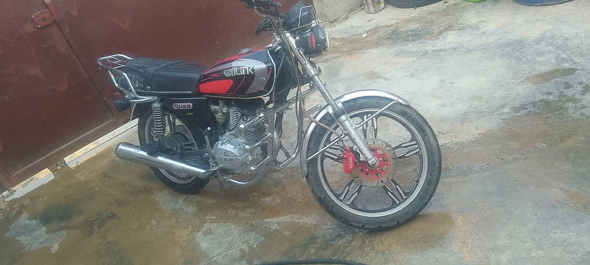 السلام عليكم دراجه سولنك 23 مكفوله كفاله عامه محرك شرط كهربائيات كلهه شغاله المكان سامراء ترهم بيع ومراوس السعر 450 وبيه مجال حك الجيه للستفسار عل *********** او عل خاص
