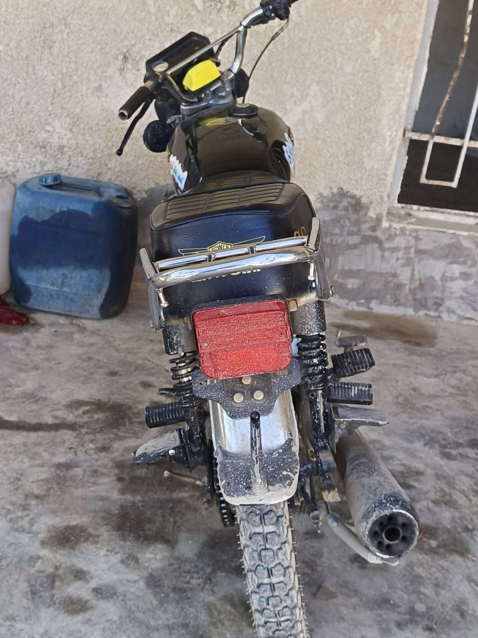 السلام عليكم دراجه تجميع بدون اوراق ، محرك 200cc لا مجفت ولا شي  ، كهربائيات كله شغاله تجي تفحص يراد الع ترتيب السعر 330بيه مجال تواصل خاص او واتساب *********** اتصل ورجاء إذا ما تشتري لا تشبع كلبي حبيبي أقره المنشور
