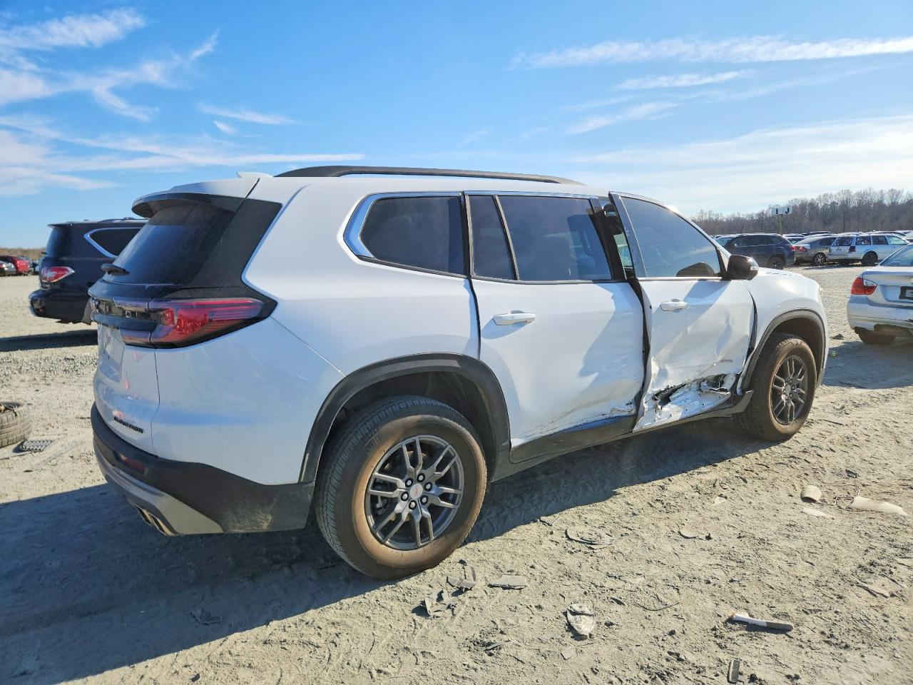 🚨 تنويه مهم
هذه السيارة معروضة في المزاد الأمريكي 🇺🇸
والمزايدة والشراء تتم عن طريق مكتب الباخرة للمزادات 🇮🇶
🔥 تدخل بكتاب الشهداء
───────────────
🚗 نوع السيارة:2025 GMC ACADIA ELEVATION
📅 تاريخ المزاد:الاثنين 23-03-2026
💰 السعر: يتحدد داخل المزاد
📊 الممشى:17423 ميل فعلي
🛠️المحرك: 4 سلندر / 2.5 لتر
───────────────

🔥 مجاناً مجاناً مجاناً
📄 تقرير كارفاكس مجاني بدون أي مقابل
───────────────

🚗 سحب السيارة خلال 24 ساعة من وقت التسديد
💸 حسابات مخفّضة وعمولات أقل من السوق
───────────────

🚢 الشحن متوفر من:
🇺🇸 🇨🇦 جميع الولايات الأمريكية والكندية
➡️ شحن مباشر إلى العراق
➡️ العقبة – جبل علي – ميرسين
───────────────

🛃 تخليص كمركي كامل من ميناء أم قصر
🏔️ تخليص كمركي إلى إقليم كردستان
🇯🇴 شحن مباشر إلى عمّان (العقبة)
🇹🇷 شحن إلى ميناء ميرسين – تركيا
───────────────

🏢 فروع الشركة:
📍 الفرع الأول: بغداد – السيدية – الإعلام
📍 الفرع الثاني: الإمارات العربية المتحدة – الشارقة – الصناعية 4
───────────────

👥 مجموعة البيع والشراء:
https://www.facebook.com/share/g/17pXXBgeeU/?mibextid=wwXIfr

───────────────

🎵 TikTok:
https://www.tiktok.com/@al_bakhera?t=8qGOLioZlVE&_r=1

───────────────

📞 للاستفسار والتواصل:
+9647739115599


**إذا كنت صاحب هذا الإعلان وتريد حذفه لأي سبب، رجاءا أرسل رسالة إلى الدعم الفني**