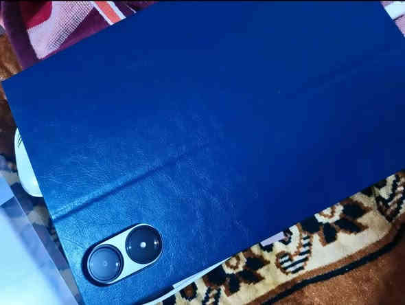 السلام عليكم 
بوكو باد ، الايباد ما صارلي شهرين من اشتريته حاله حال الجديد ، الايباد عملاق وخيالي من ناحية القوة وحجمه ووزنه كلش مرتب 
مواصفاته للي ما يعرفه :الشاشة12.1 بوصة - 120 هرتز - IPS LCDالذاكرة الداخلية256 جيجابايت الرام8 جيجابايت الكاميرا8 ميجابكسل المعالجSnapdragon 7s Gen 2البطارية والشحن السريع10000 مللي أمبير - 33 واط
 مكاني كربلاء طويريج ، سعره 295 واتساهل هواي للشراي ، رقمي ***********
