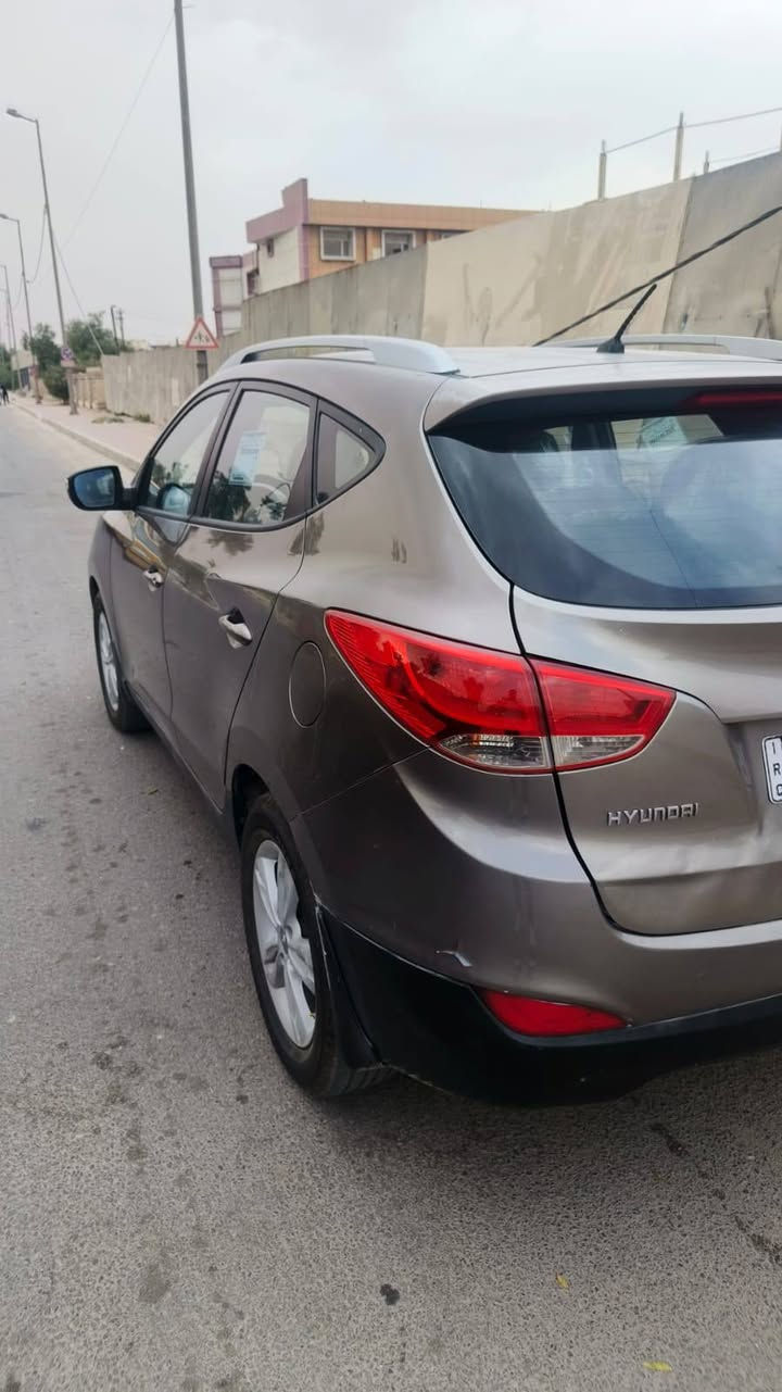 توسان موديل 13 كفالة عامة فقط كلير ثلاث قطع اثر جراد محرك 2400 دوش خليجي صدر امامي خلفي جديد تخم تاير جديد والله الياخذها مايصرف علية ربع دينار رقم بابل باسمي سنويه هزة جدد *********** واتس اب *********** بغداد, العراق
