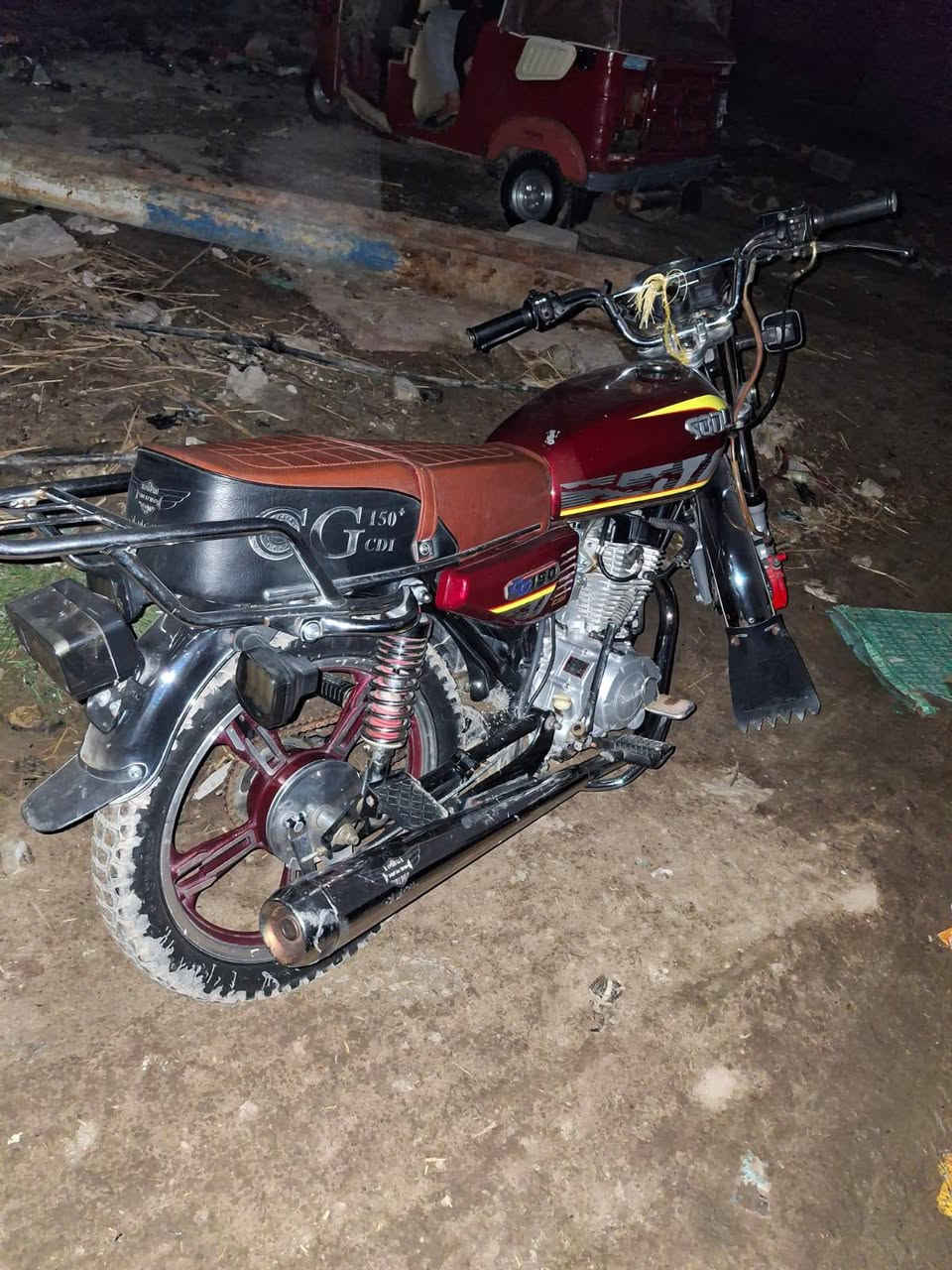 مكلف بل نشر دراجه موديل 24 ايراني اوراق اصولي
  السعر 600 بيها مجال بغداد 
 ***********
