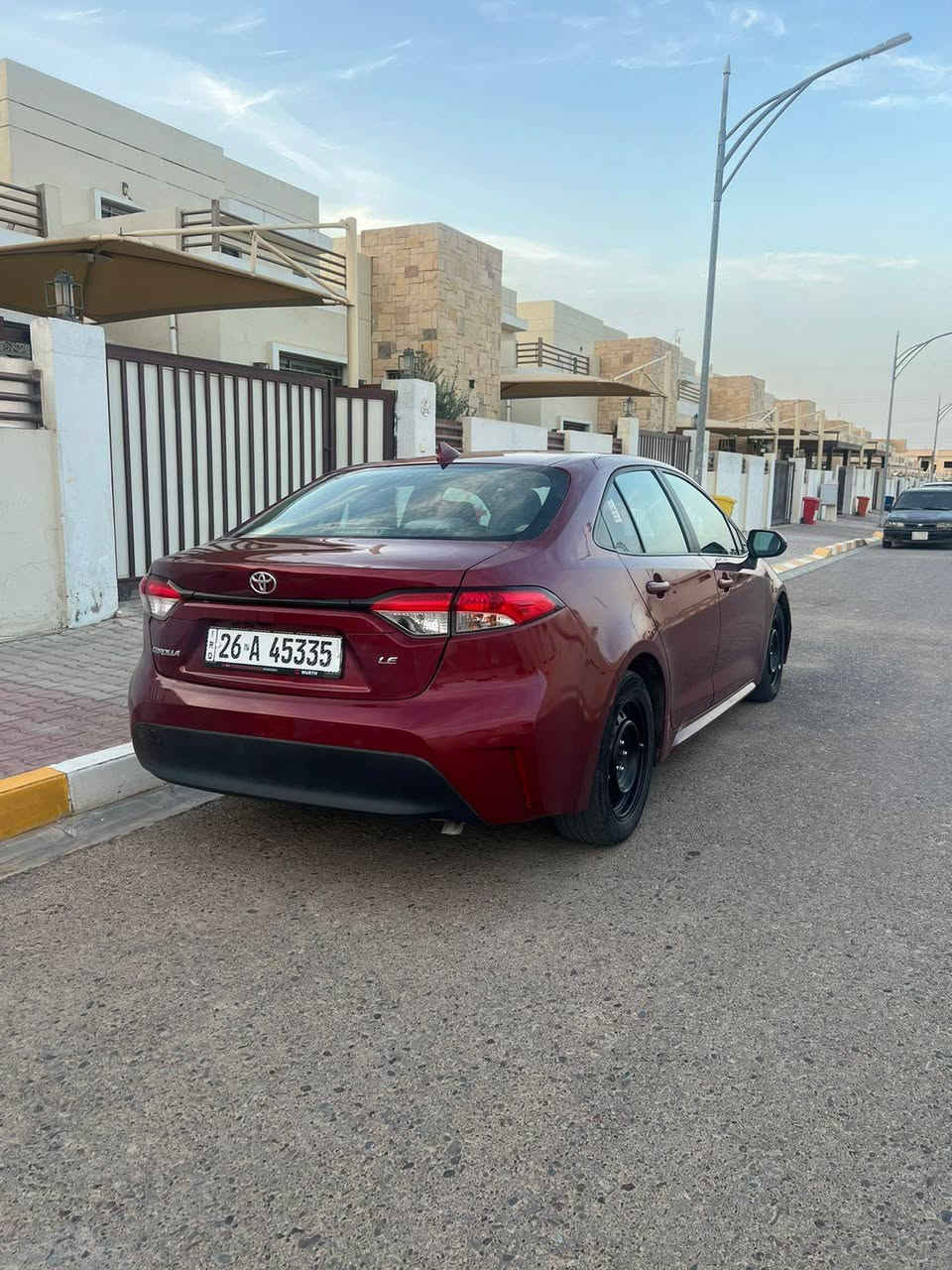 كورلا ٢٣ رقم صلاح الدين معوقين 
بيه جاملغ وحافة الباب و هلال الخلفي و مكان بك لايت صبغ وربع جنطه بدون دواخل او ايرباك بجم كبس
سياره جاهزه من كلشي شرط الوكاله 
سعر ١٣٨ وبيه مجال 
الاتصال :***********
