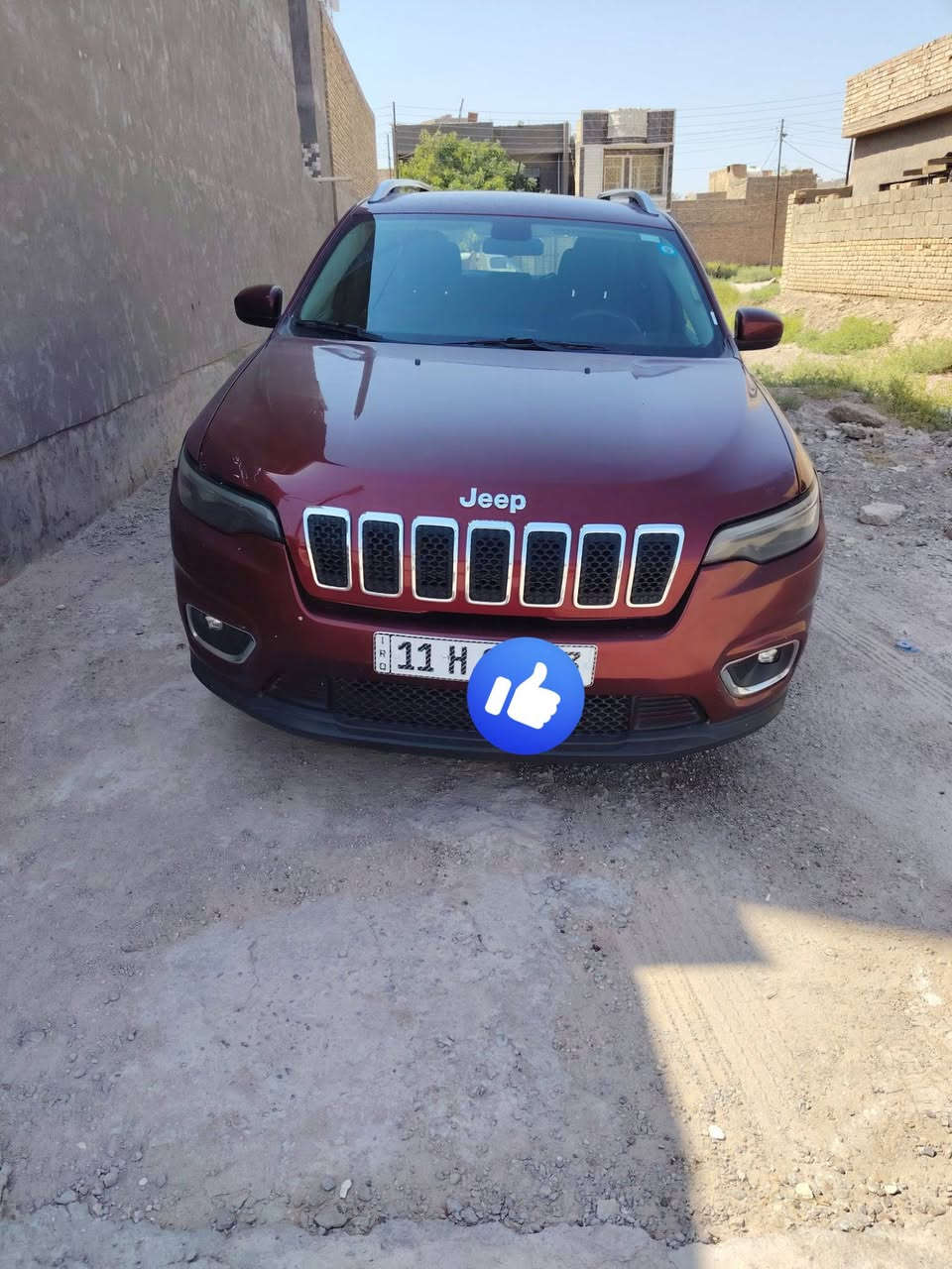 السلام عليكم  اخوان جيب  بزون فئه لاتيتيود موديل 19محرك 2400كير محرك تبريد كفاله بيهه قطعتين عكس السايق جاملغ وباب العنوان سبع البور  السعر 125 وبيهه مجال بسيط ***********صور الحادث مرفقه بل منشور
