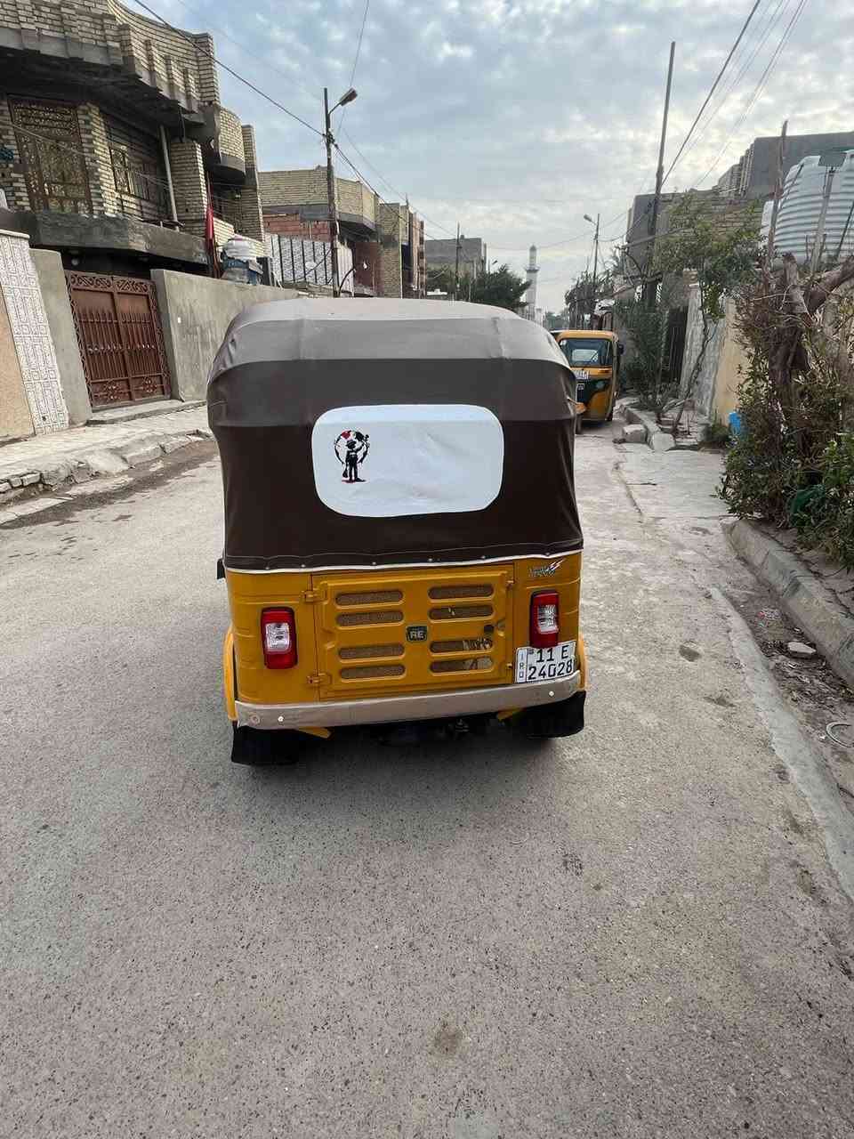 السلام عليكم تكتك موديل19شهر 11طابةبل 20مكينة واكسل خير من الله رقم وسنوية بسمي تحويل مباشر السعر 6500بيها مجال مكاني بغداد الهاتف ***********
