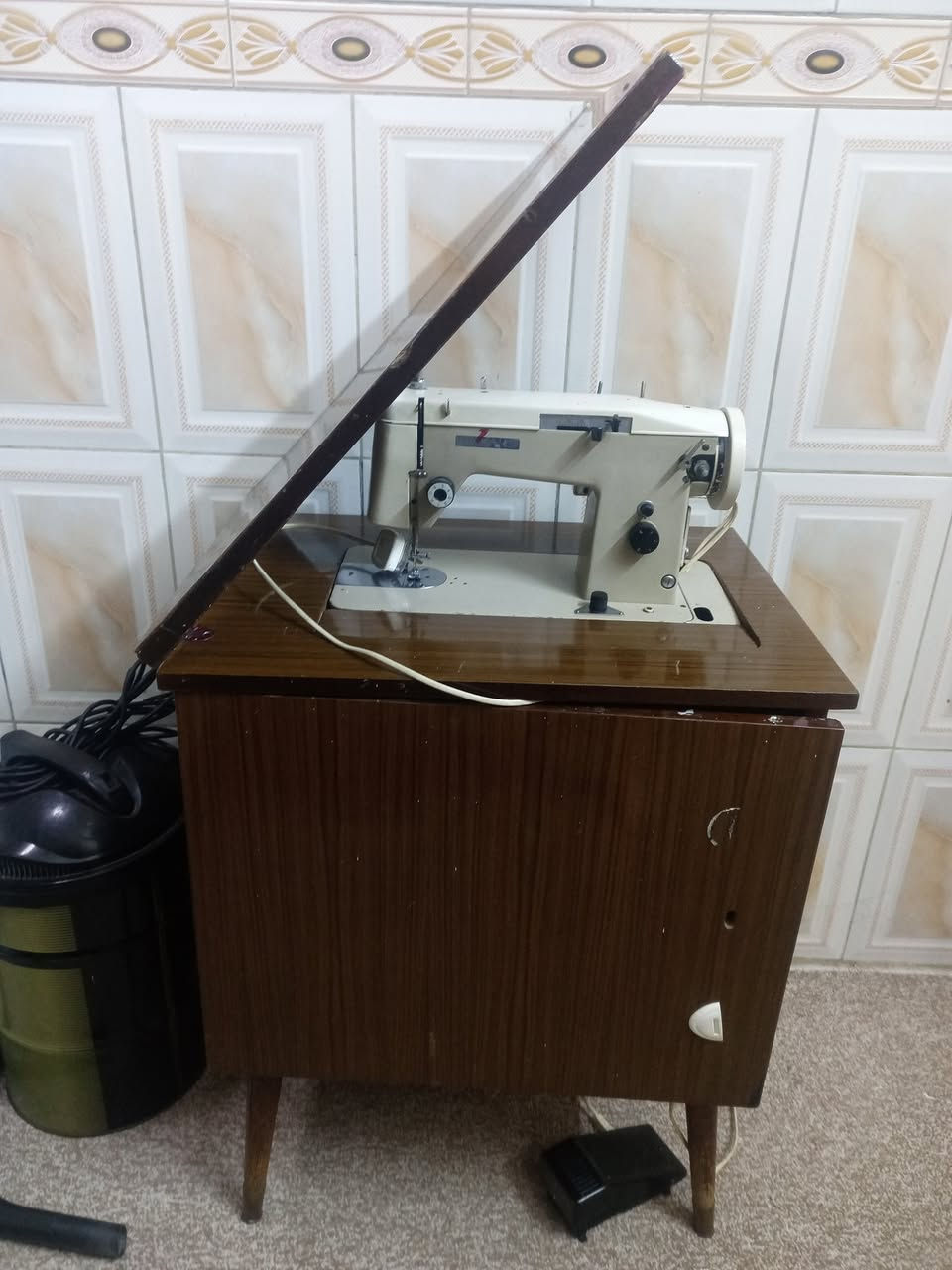 السلام عليكم بلادية واخت الجديدة كل غراضه كاملة الكتلوك والغراض العلبة واروى السعر ٢٠٠ الف مكاني الشعب


**إذا كنت صاحب هذا الإعلان وتريد حذفه لأي سبب، رجاءا أرسل رسالة إلى الدعم الفني**