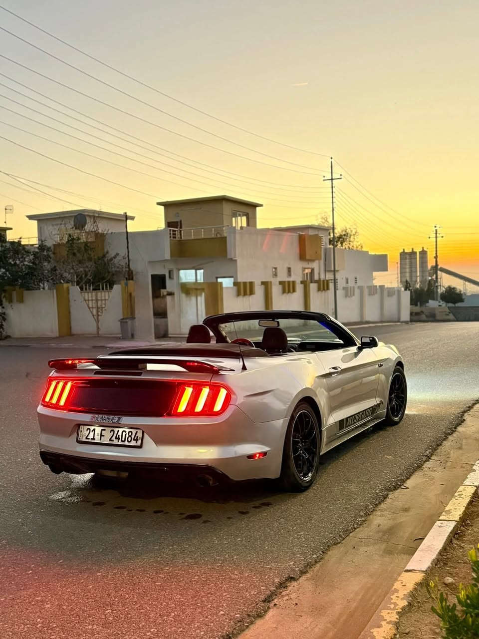 موستنك 🏇 
2016✔️ 
V6 ☠️
⚡️بدون ايرباك 
بدون شاصي 
كير محرك بشرط 
تبريد بشرط 
كشف مقحل شوي بس بشرط
ماشية ٨٠ 
ويالة اربعة وتايرات جديدة 
مكان اربيل 
سنوية هزه كلو جديد مناقصها اي شي
بيها صبغ وبخ كم قطعة ابيع حزام بدون ايرباك 
سعر 124 وبي مجال 

رقم الشاصي والصور الحادث بامريكا مرفقة 
***********
موجود واتساب واتصال
