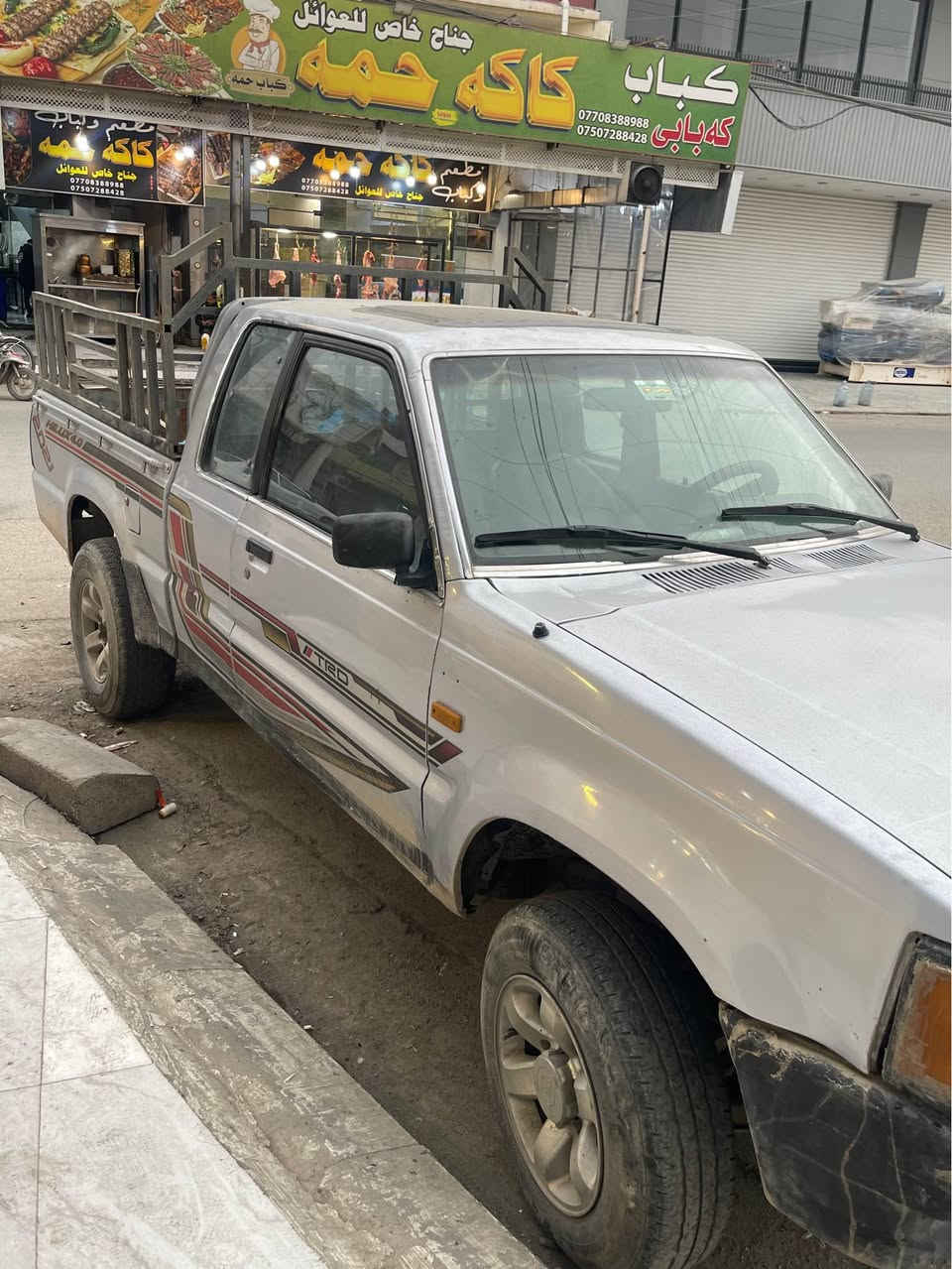 بيكب مازدا للبيع قماره ونص تحويل ثاني يوم بي دفتر بنزين هم نظيف وشغال للرزق 
*********** كركوك, العراق
