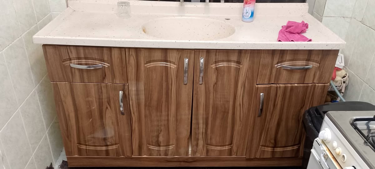 كاونتر خشب للبيع ***********
