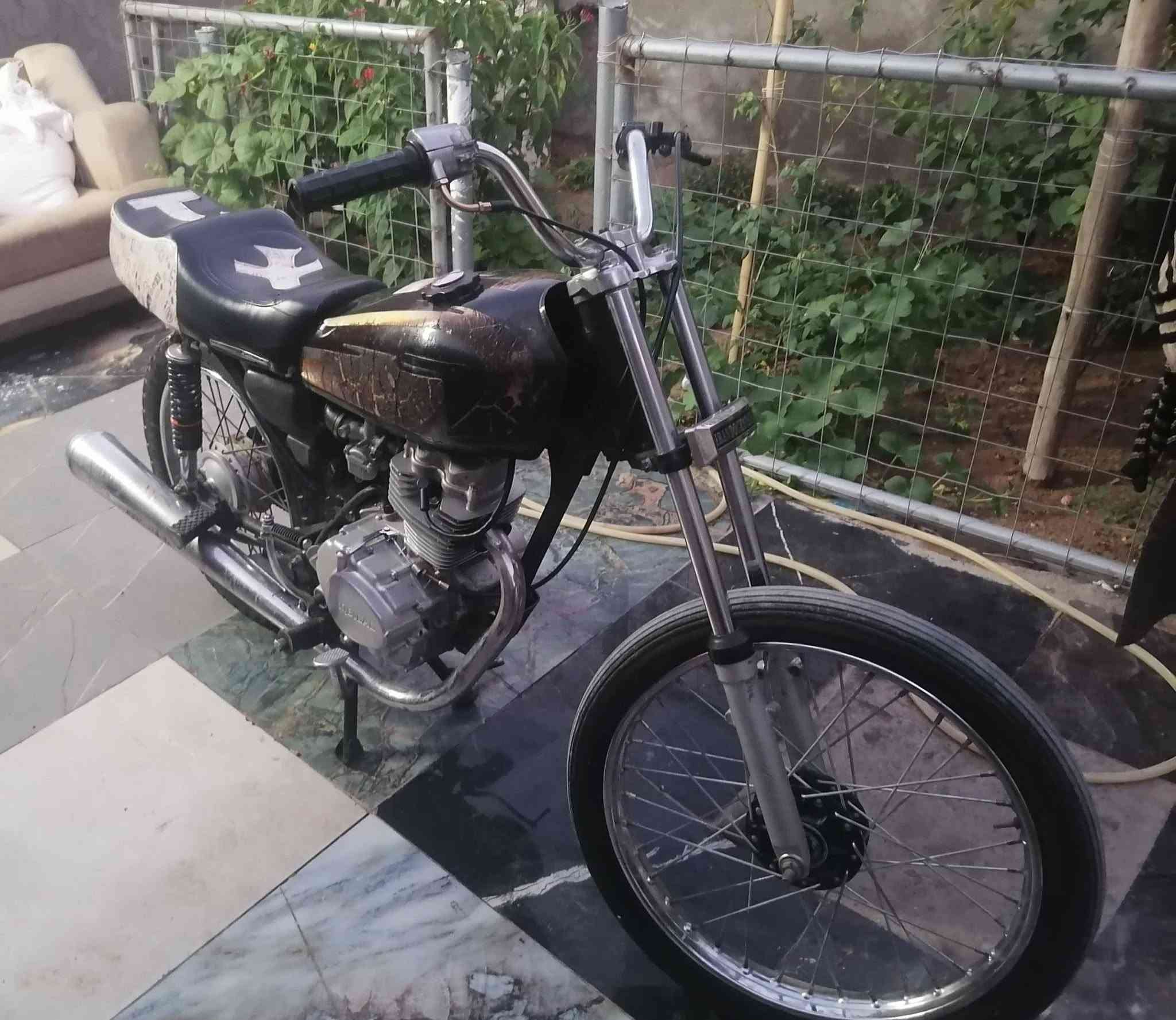 اربعه كير للبيع ارشه السعر 300وبيه مجال للشراي مديل20مجفته جديد بوشه  ولفات ليون بستم انتنس دراجه شلعه ومعدل بدون وراق 
مكاني كربلاء رقمي ***********
