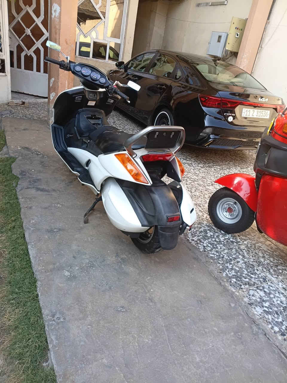 دراجة سازوكي كمة
أوراق اصولية كاملة
منزلهة من الرمبة صار شهر 
ماشية 10 الف اخت الزيرو 
السعر 15 ورقة 
رقم الهاتف ***********
