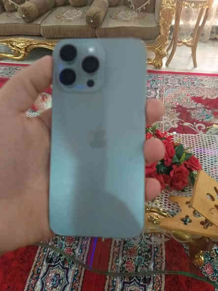 ايفون ١٥ برو ماكس ذاكره ٢٥٦ بطاريه١٠٠ مكفول افحص وين ميعجبك دبل سيم كارت مكاني بغداد الامين الثانيه سعره مليون و٨٠ الف 
***********
